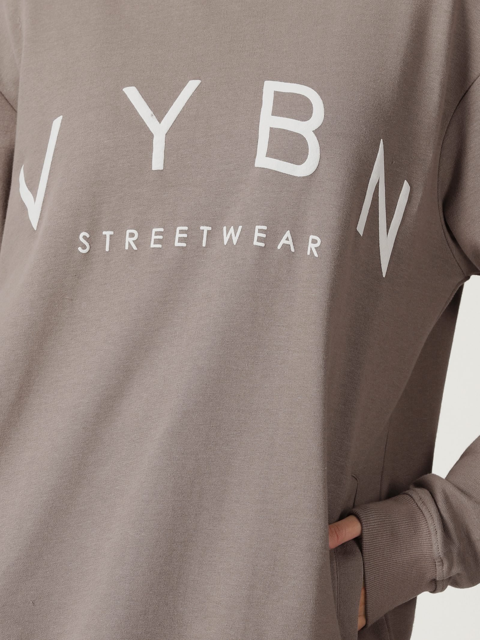 WOMENS_RELAXED_FIT_SWEATSHIRT_IN_WARM_GRAY_5